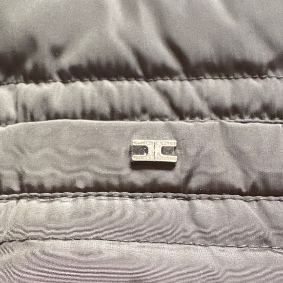 Women's Olive Puffer Jacket - Picture 9 of 9